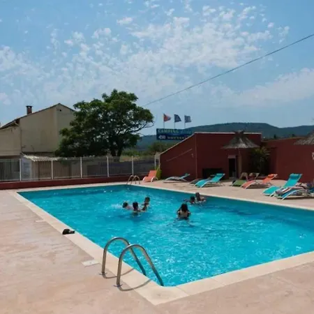 Camping 3 étoiles - Piscine - Eehfhg 3*